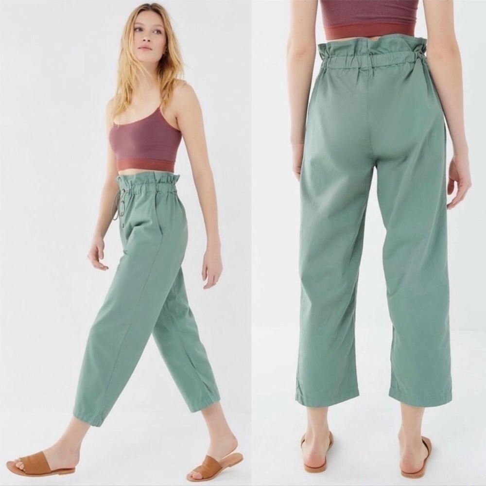 Urban Outfitters Terra Green High Waisted Paperbag Pants Cotton Women's sz S.